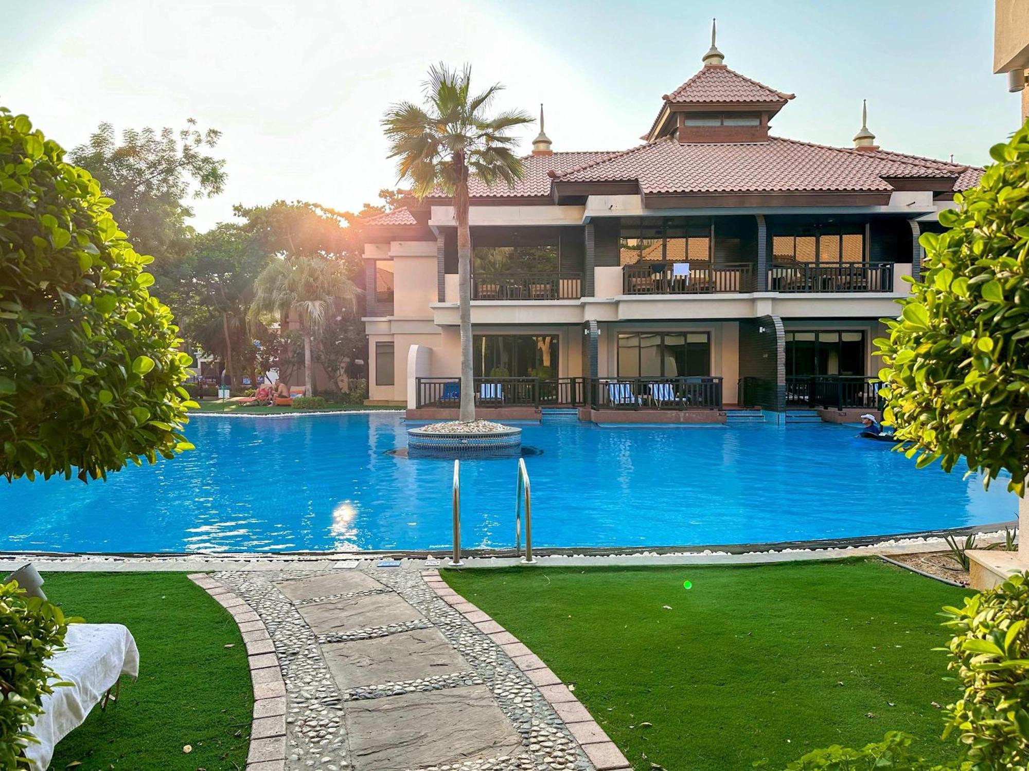 Fabulous 1 Bedroom Apartment At 5 Star Resort Dubaj Kültér fotó